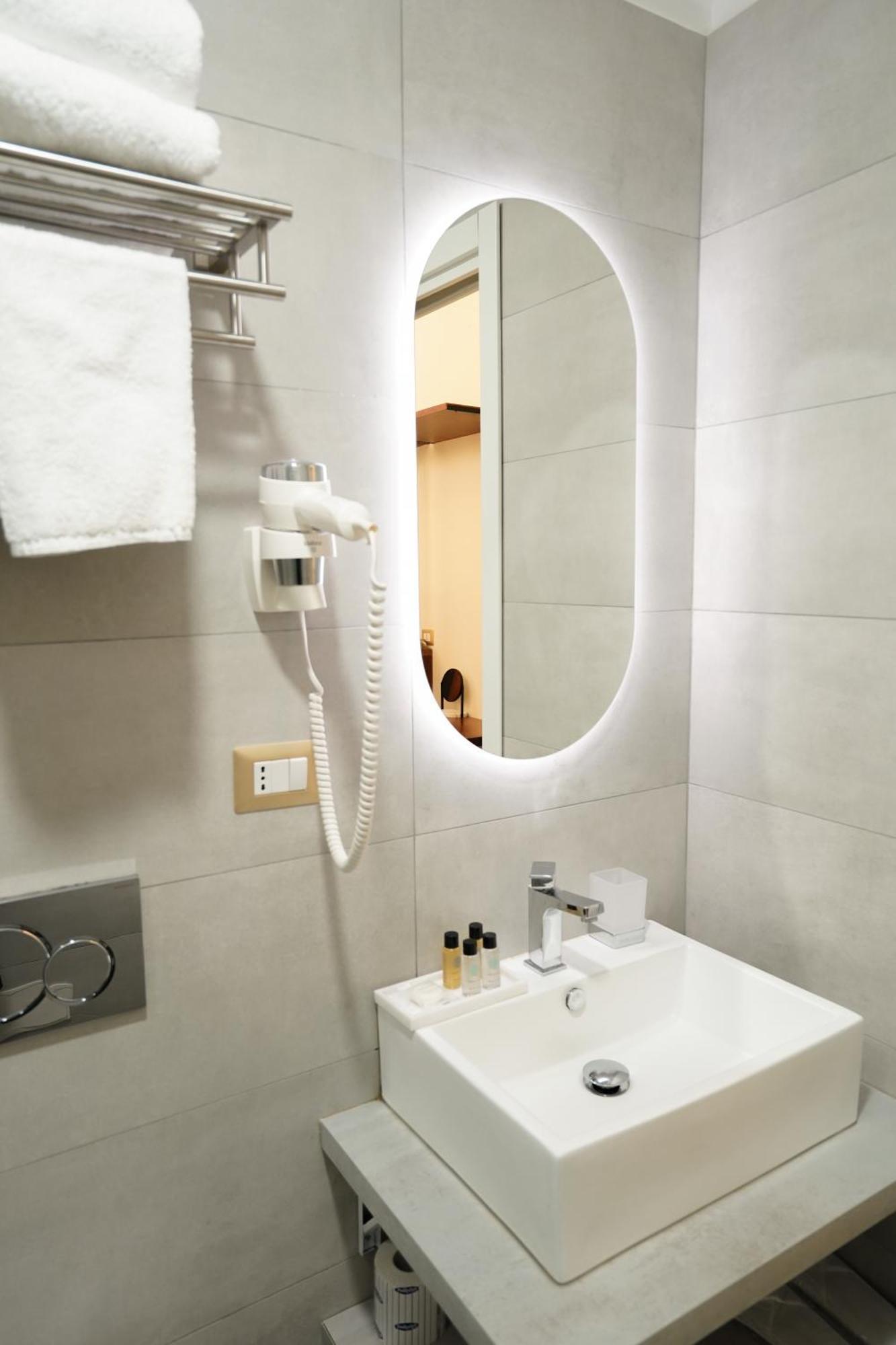 Charm&Bella Guesthouse Рим Екстериор снимка