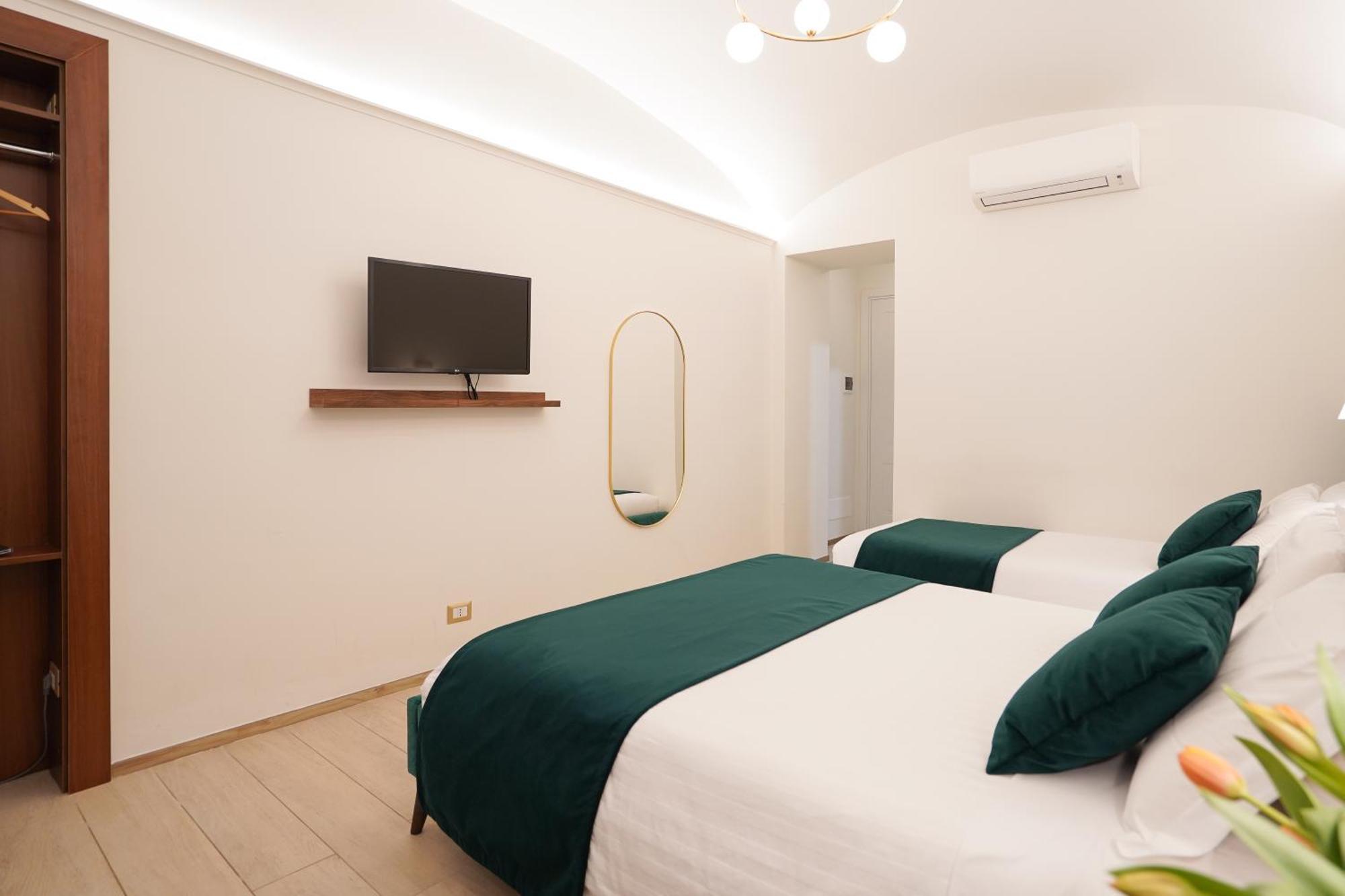 Charm&Bella Guesthouse Рим Екстериор снимка