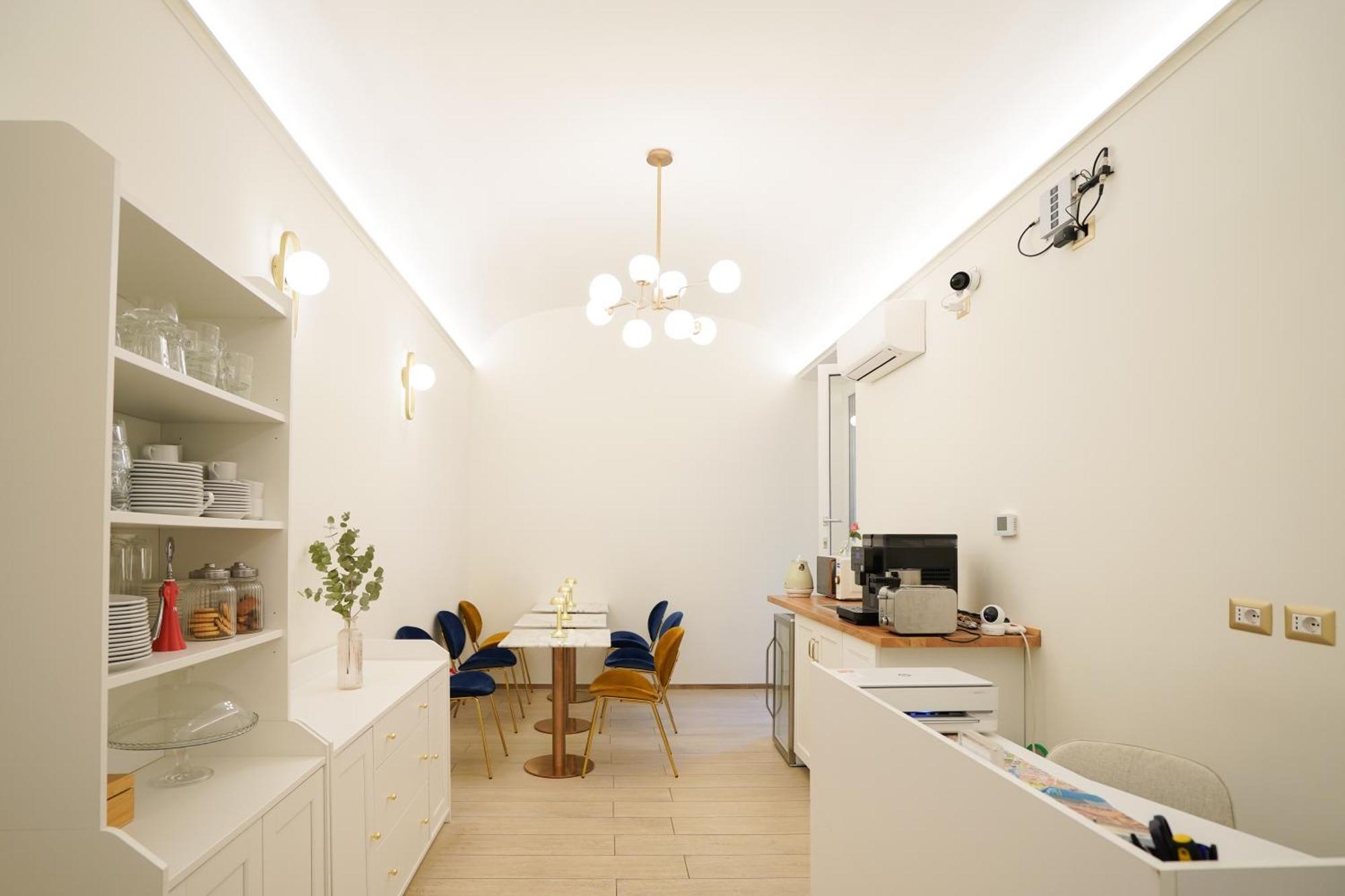 Charm&Bella Guesthouse Рим Екстериор снимка